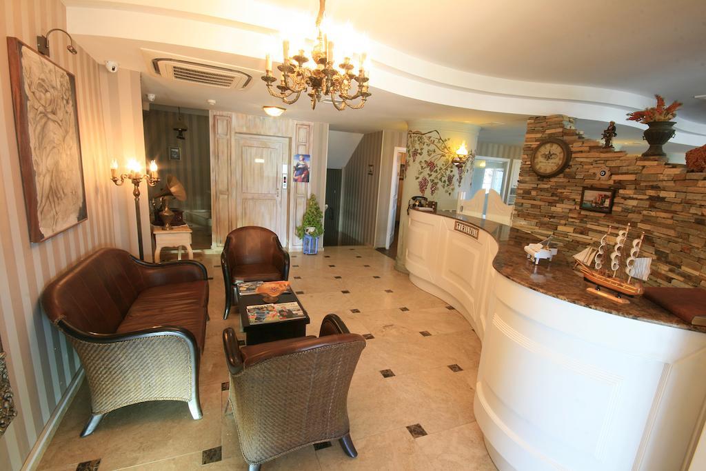 Trilyali Butik Hotel Tirilye Экстерьер фото